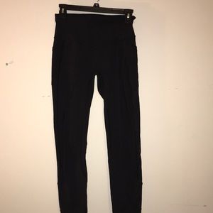 Black lululemon leggings